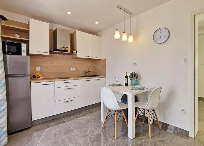 Apartmán By Interhome Šilo