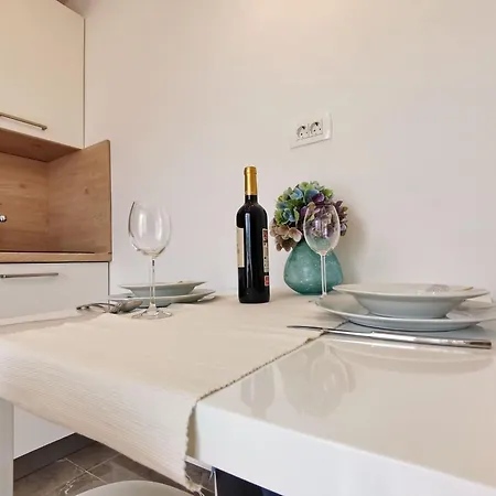 By Interhome